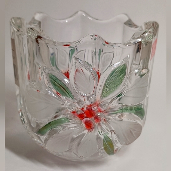 Mikasa Holiday Bloom Candleholder - Picture 1 of 6